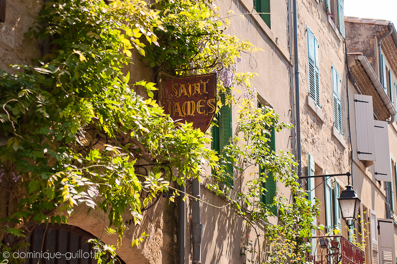 Rue Saint James