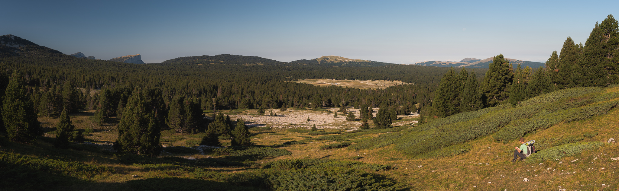 Une belle vue sur les hauts plateaux